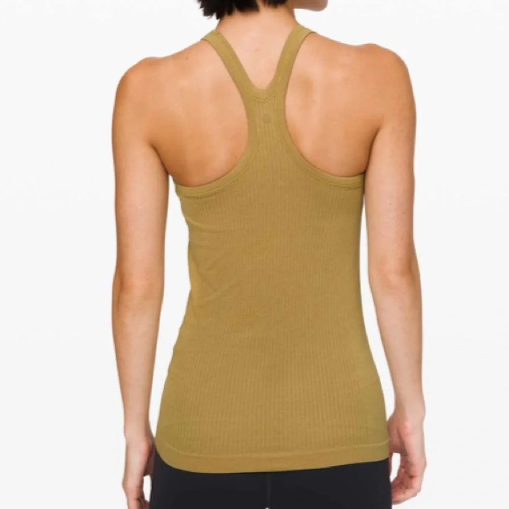 Lululemon Ebb To Street Tank II in Grape Leaf ~ Size 6 - Picture 2 of 12